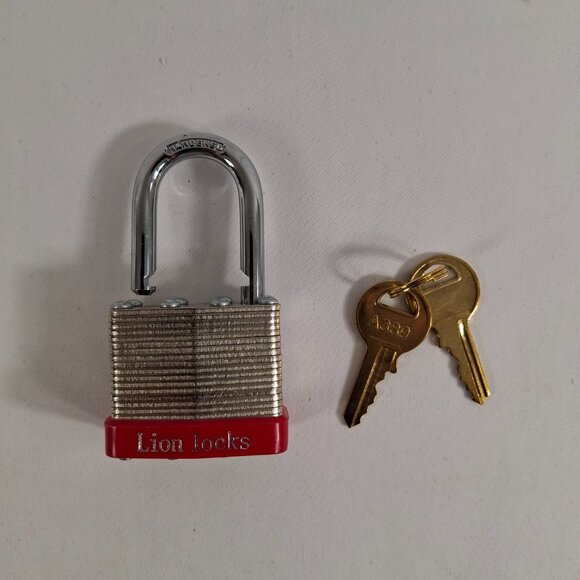 Lion Lock Keyed-Alike Padlock w/ 1.25" Shackle, 2 Keys Hardened Steel Case - Picture 6 of 16